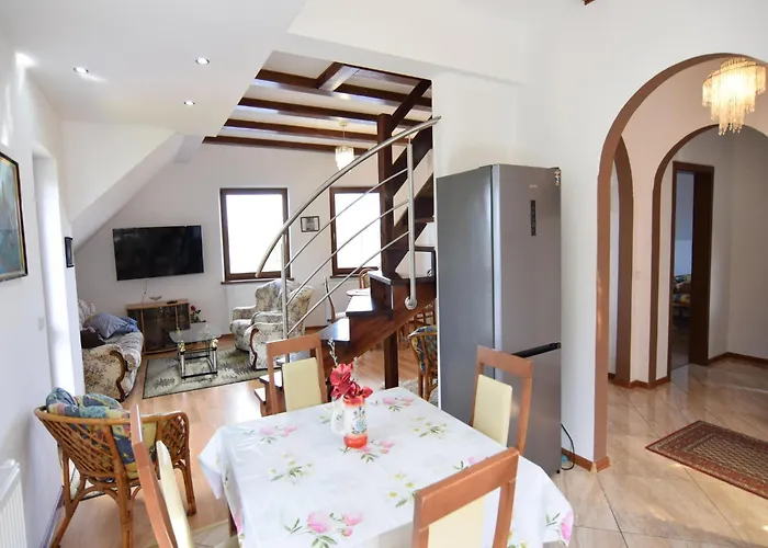 With Fireplace, View شقة