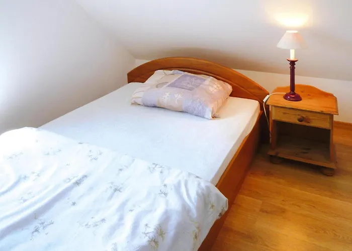 With Fireplace, View شقة *